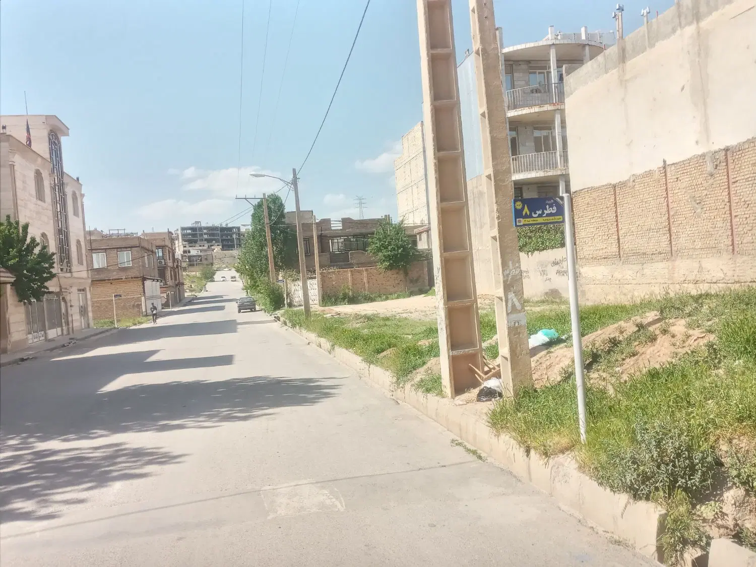 زمین ۲بر برشهرک غرب