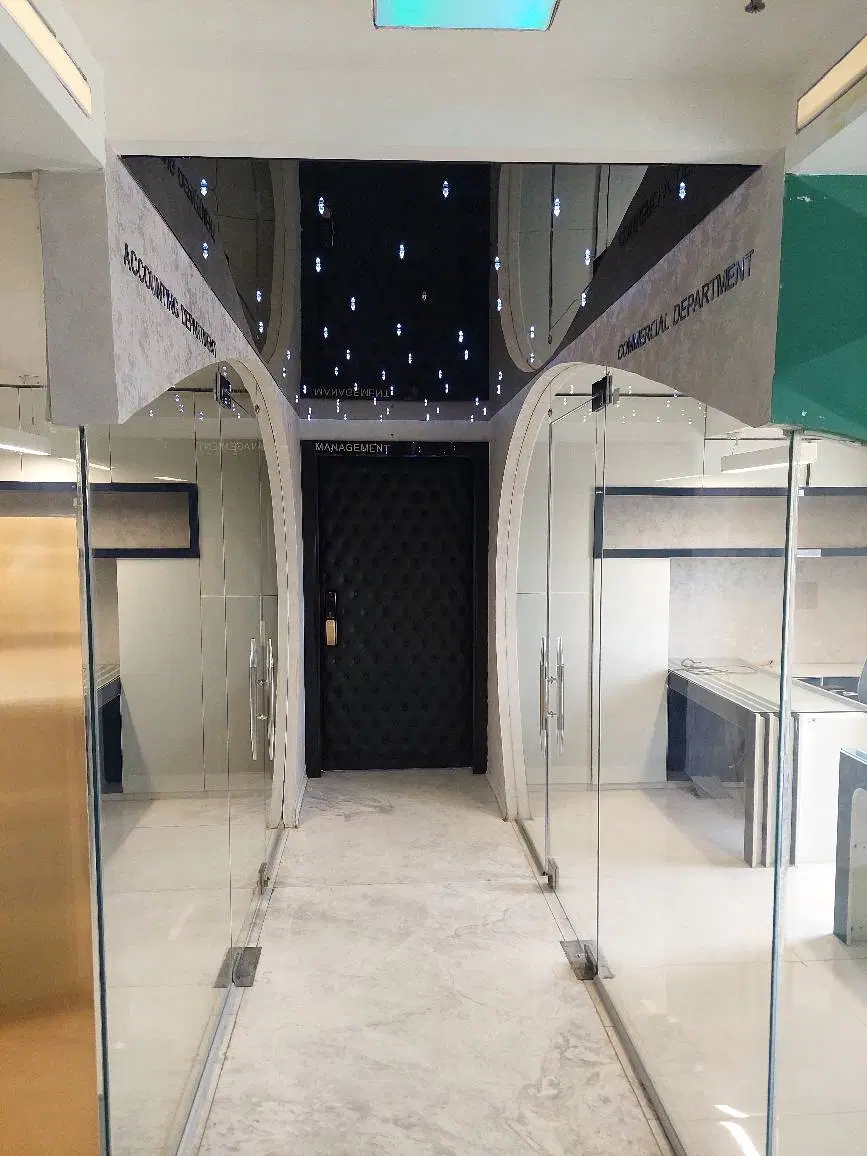 اجاره اداری در بهترین نقطه خیابان دانشگاه