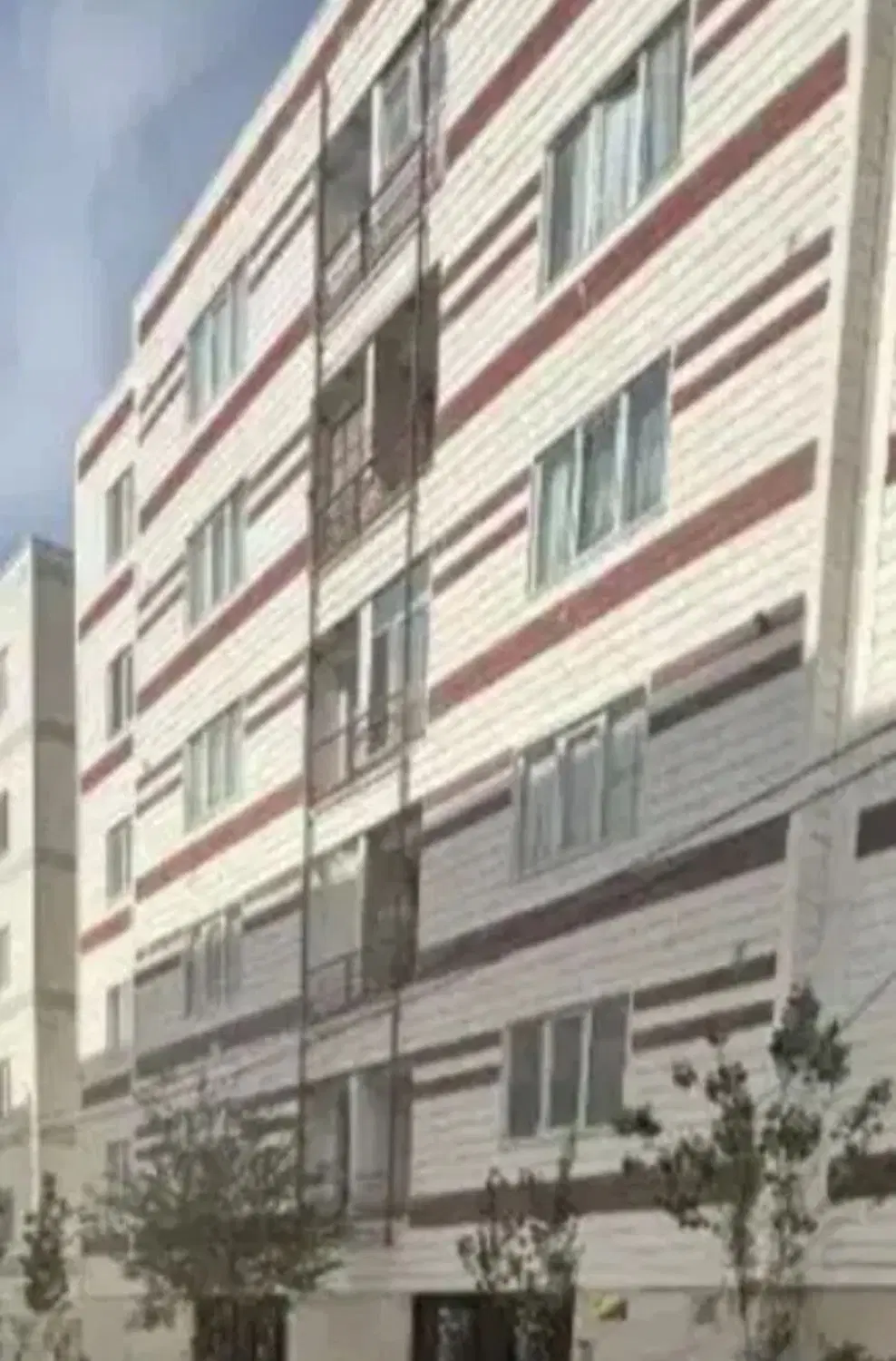 واحد ۸۱ متری در مهرآباد