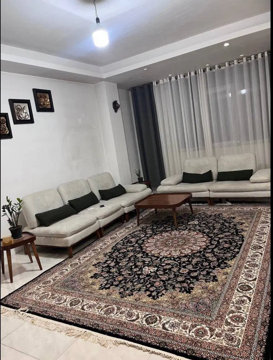 واحد 90متری نوساز سند تو دست