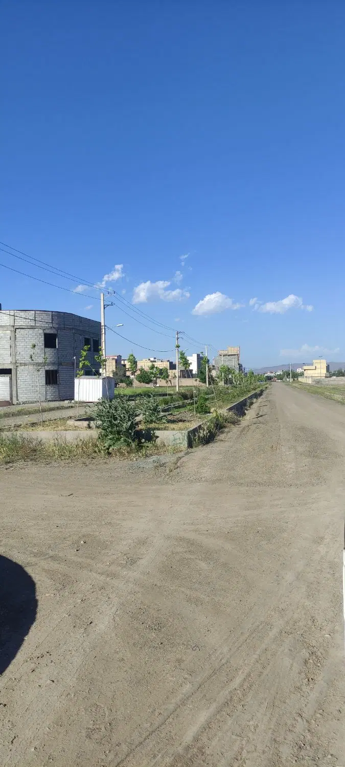 زمین داغ باغی