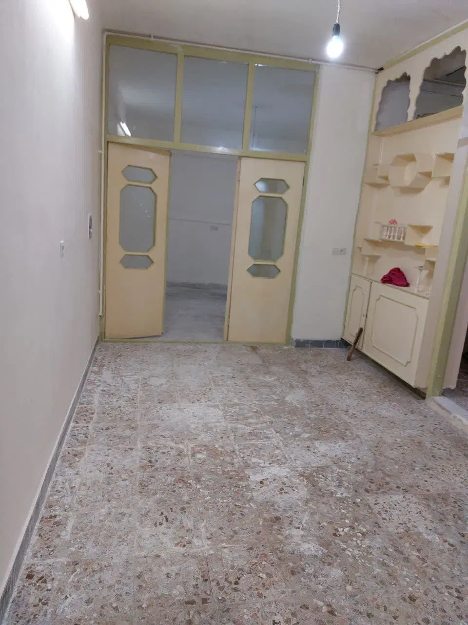 اجاره واحد مسکونی ویلایی