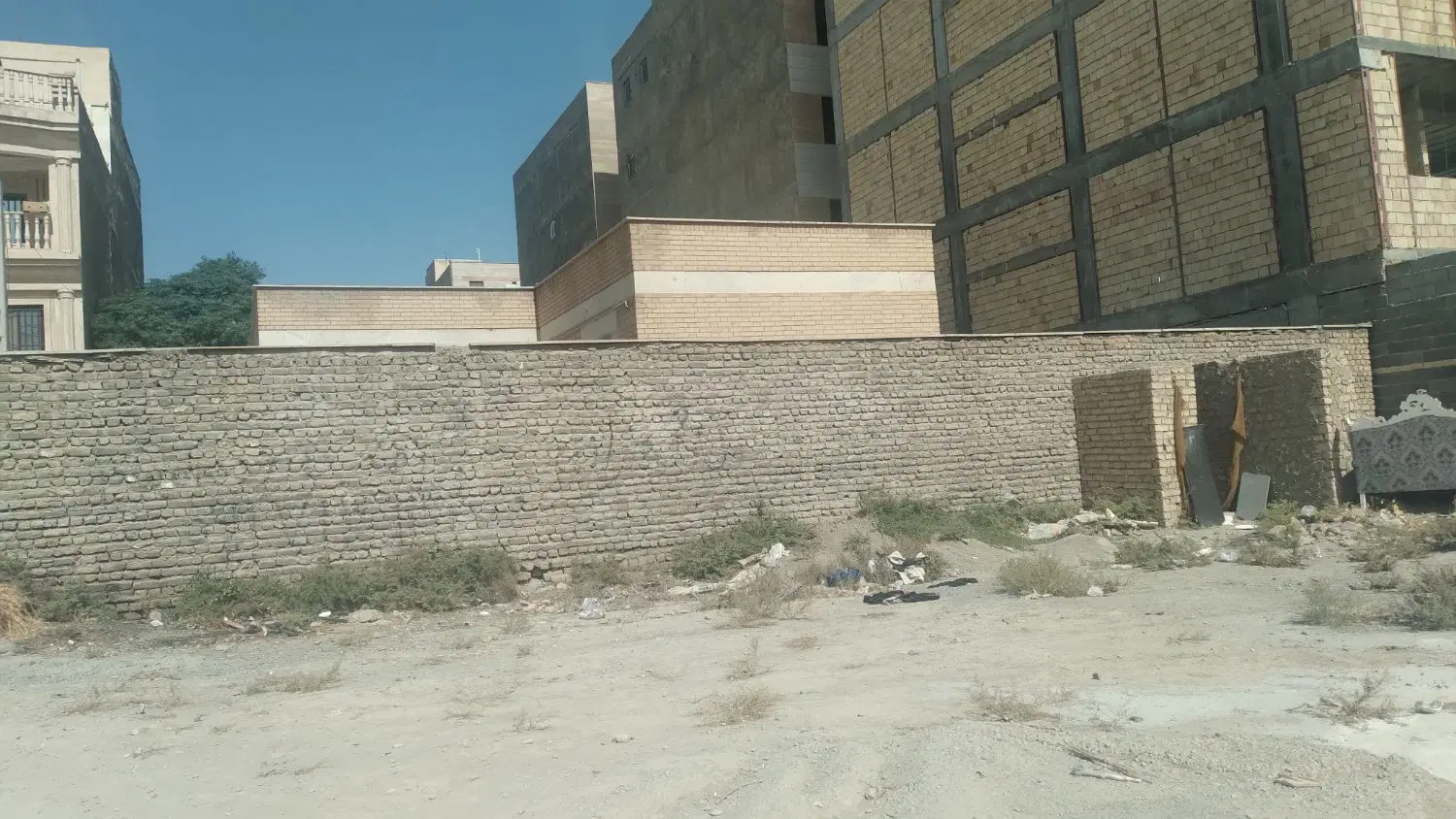 ۳۲۰متر زمین شهرک فرهنگیان