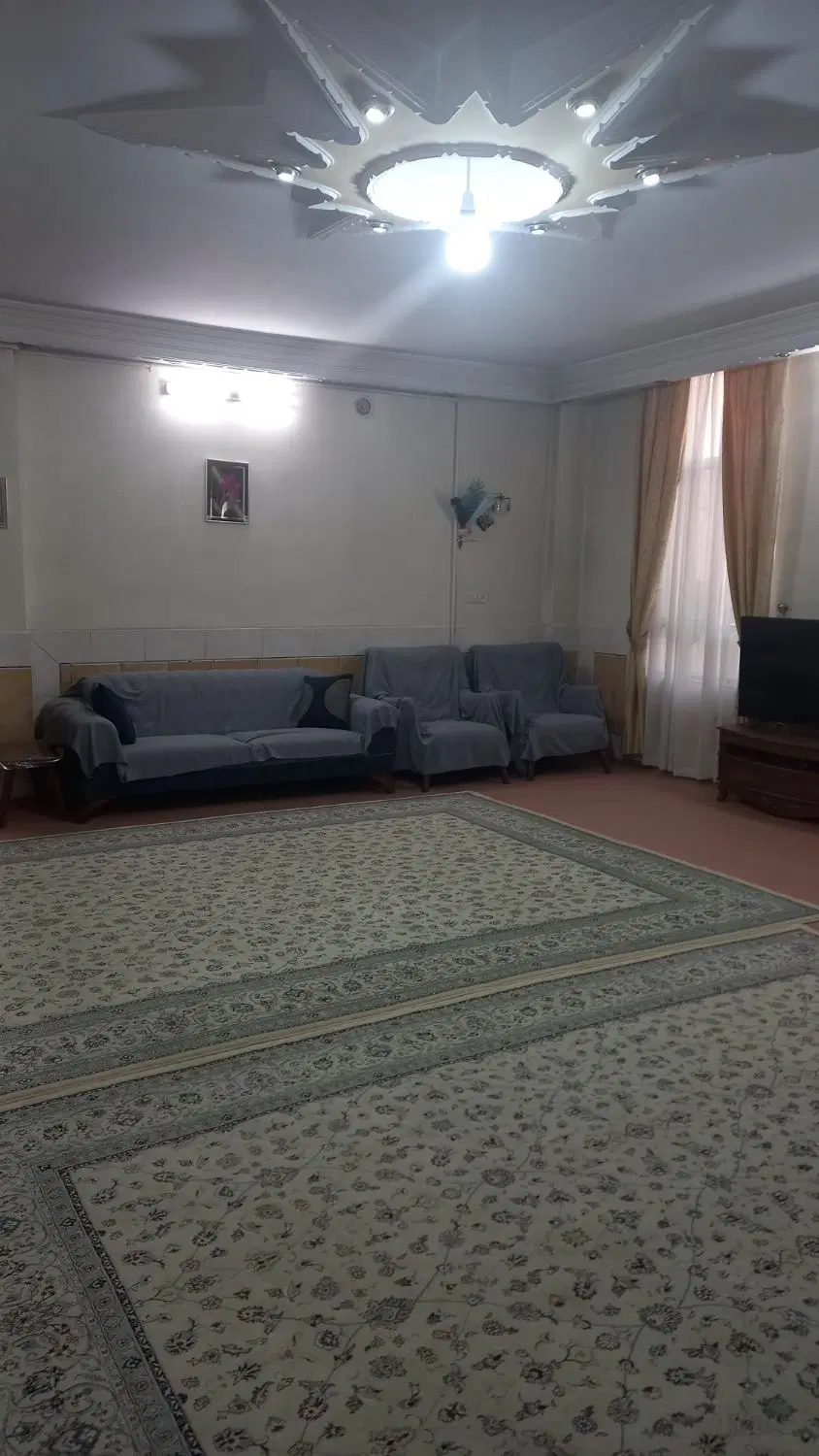 فروش منزل همکف۱۶۵متر