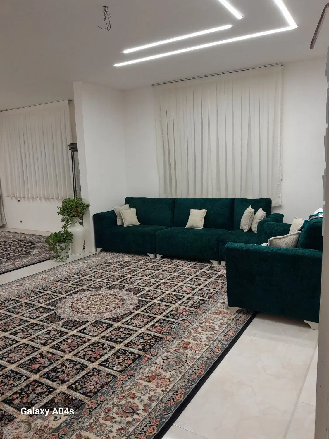یک واحد ۱۱۶متری  نوساز در مشهد