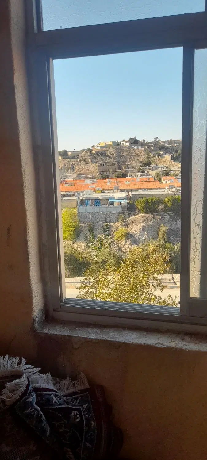 همخونه اتاق جدا حیاط مشترک