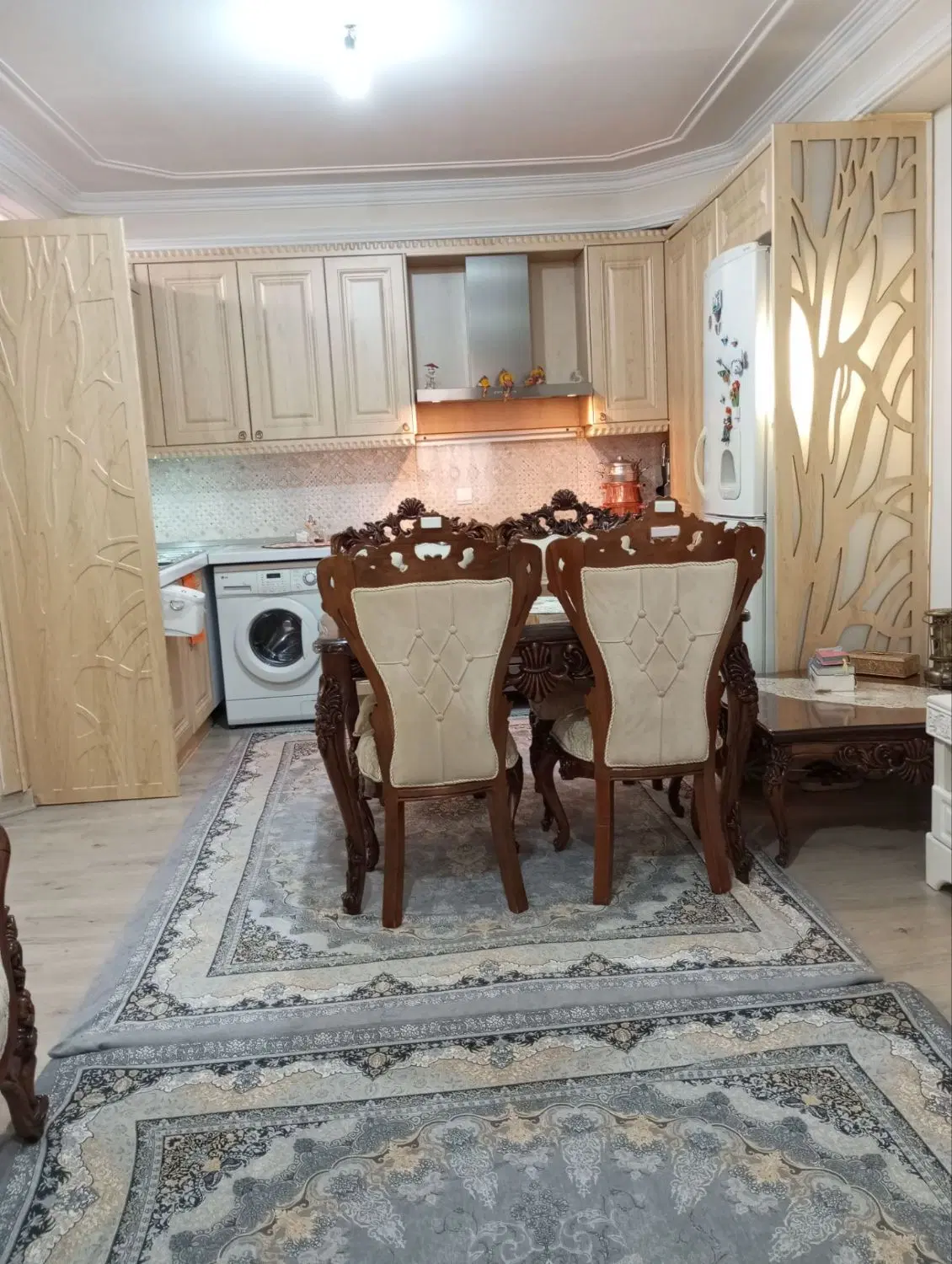 واحد دوخواب ۷۰متری برخیابان حافظ جنوبی