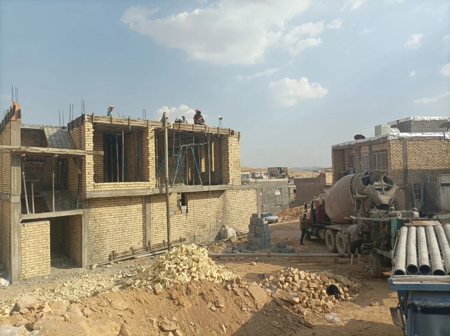 فروش اسکلت سه طبقه دو نبش ب صورت کلی وتکی