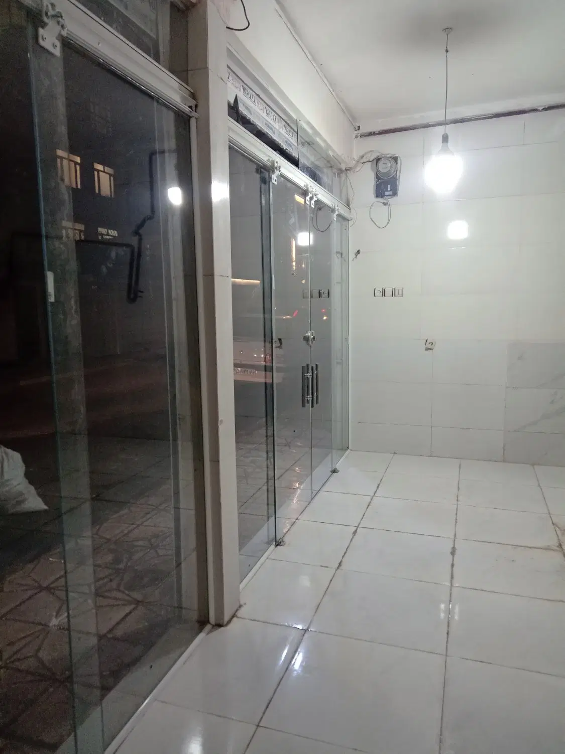 مغازه ۲۵ متری در مطهری شمالی ۳۷