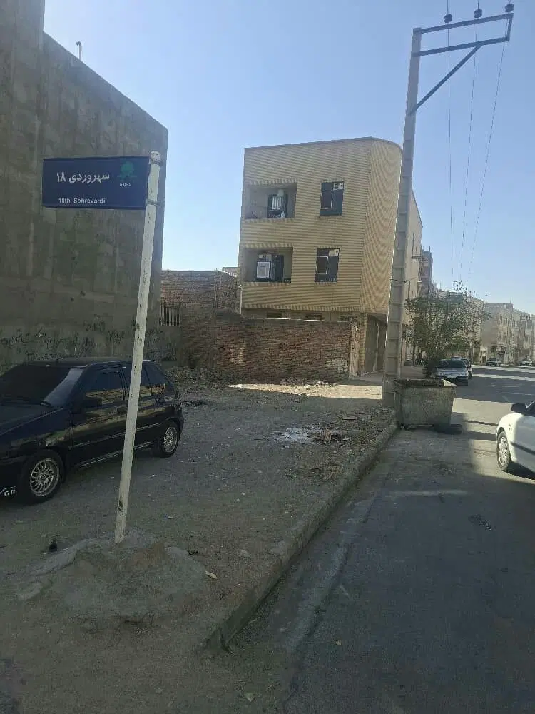 زمین در زیبا شهر زاهدان