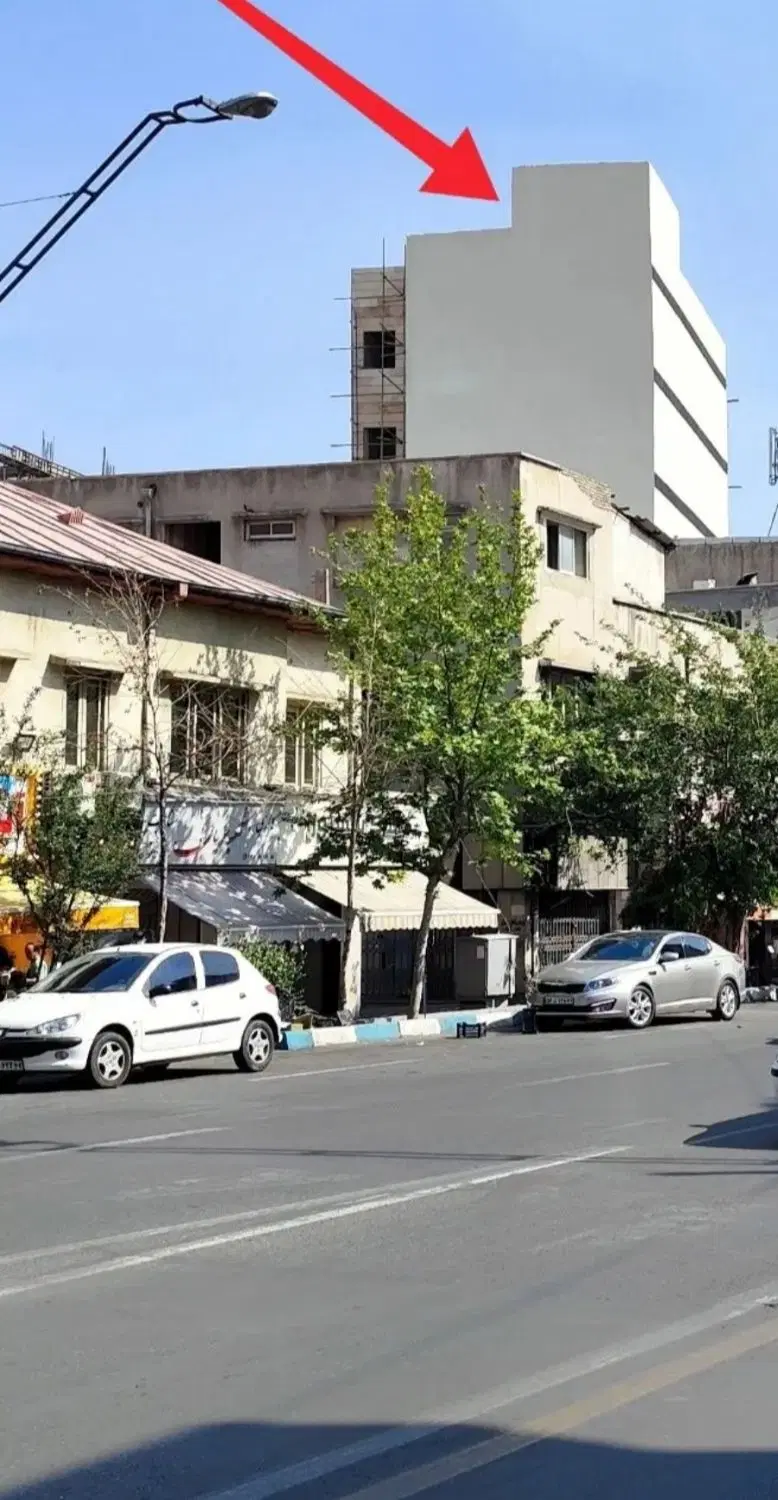 مستغلات 1000متر مفید موقعیت اداری شرکت‌ها و پزشکان