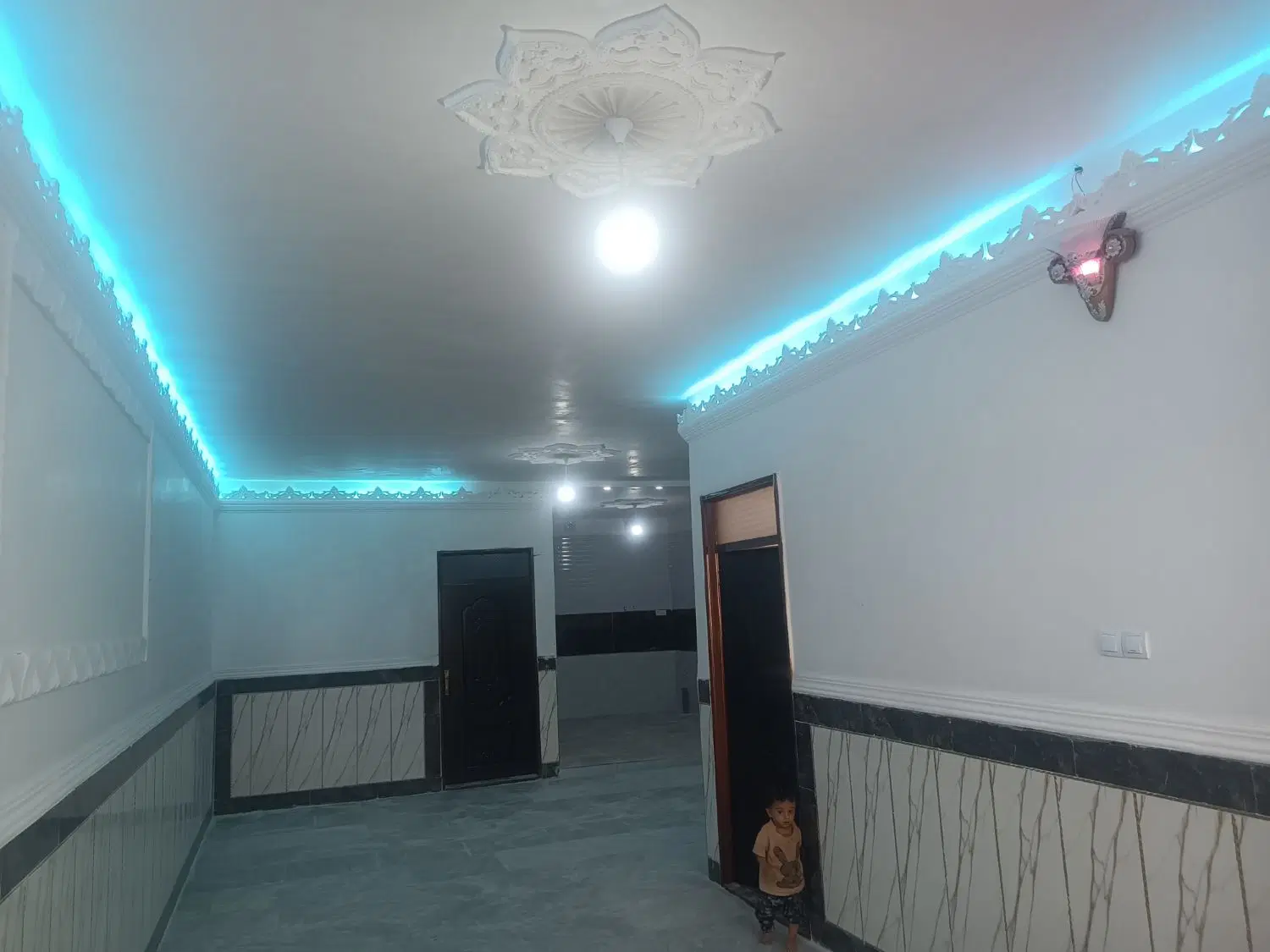 بلوار کشاورز ۸میلان۲