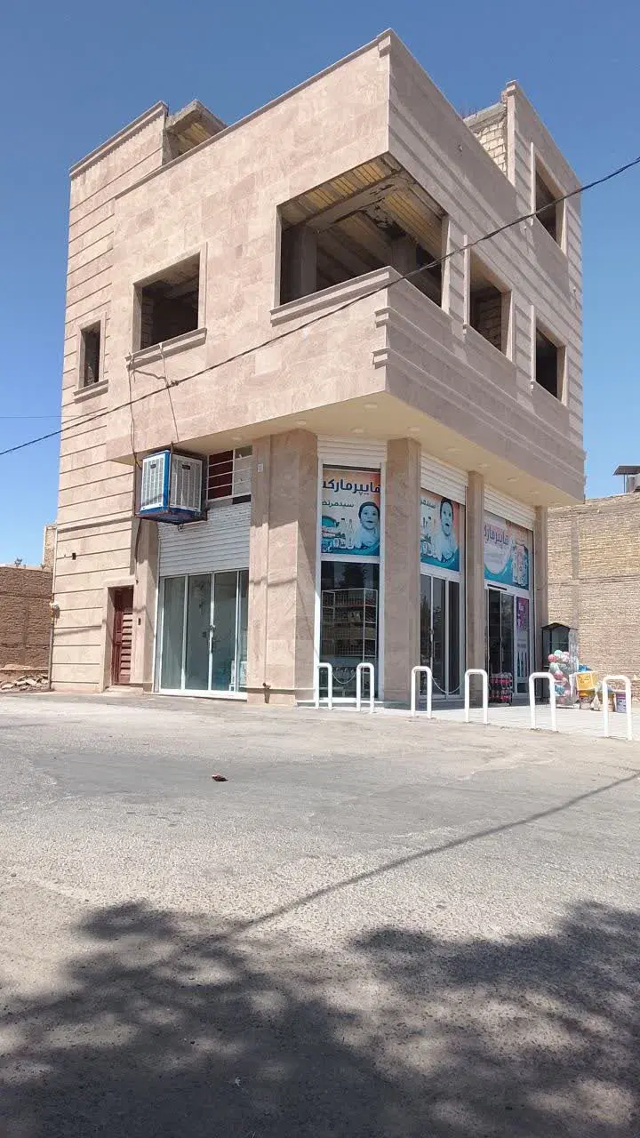 مغاره تجاری  روبه روی بیمارستان اشکذر دو نبش