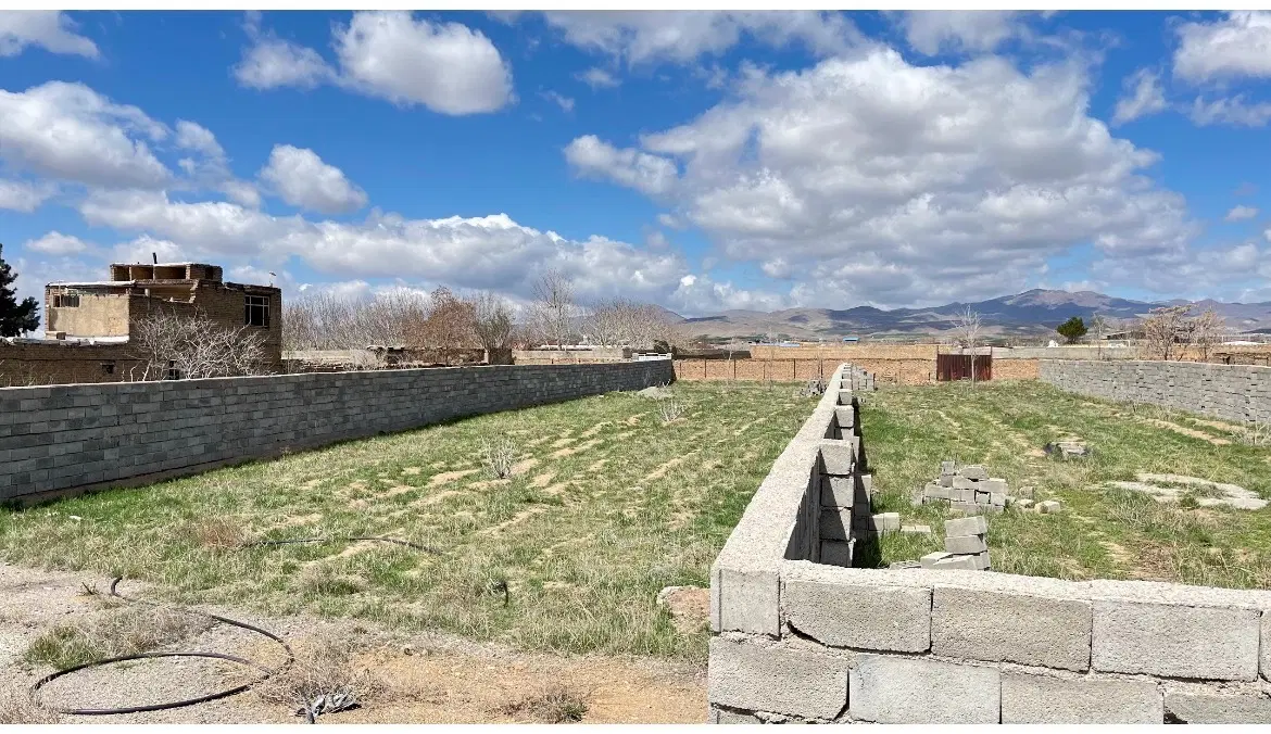 زمین ۵۰۰۰متری چهاردیواری