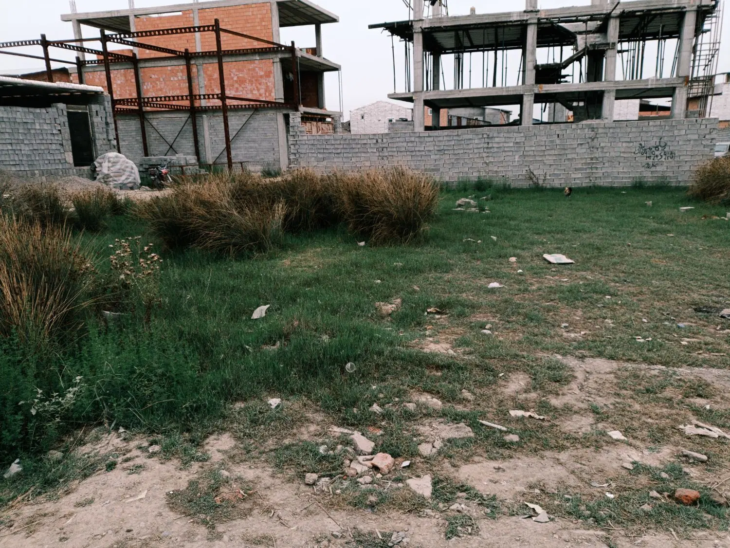 زمین خوش قواره دو نبش