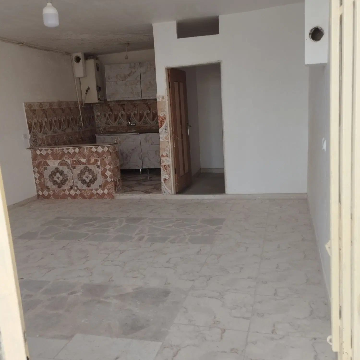 فروش همکف،حیاطدار ماشین رو،راه جدا
