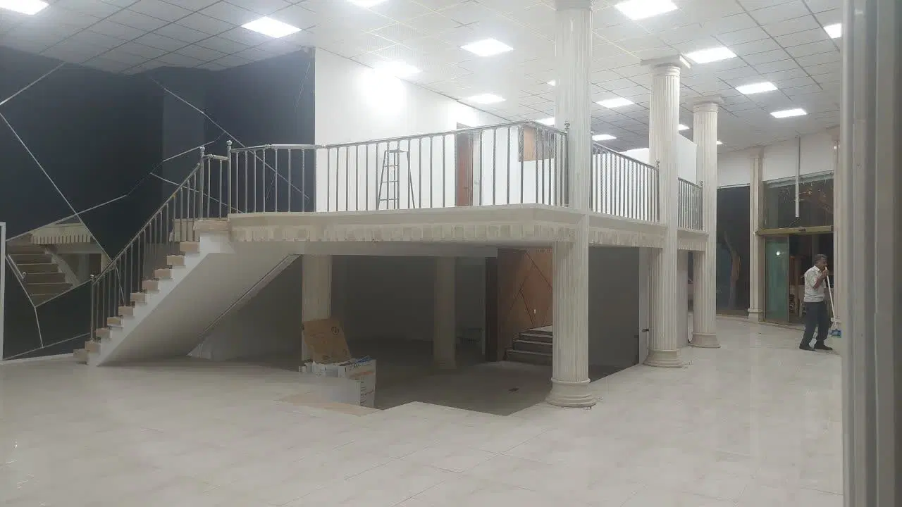 مغازه ۲۹۰ متری  حاشیه امیر کبیر  رهن واجاره