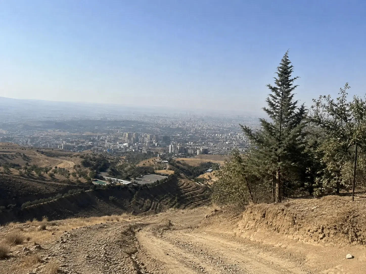 فروش زمین ۱۶۰ متری در  سوهانک با سند منگوله دار