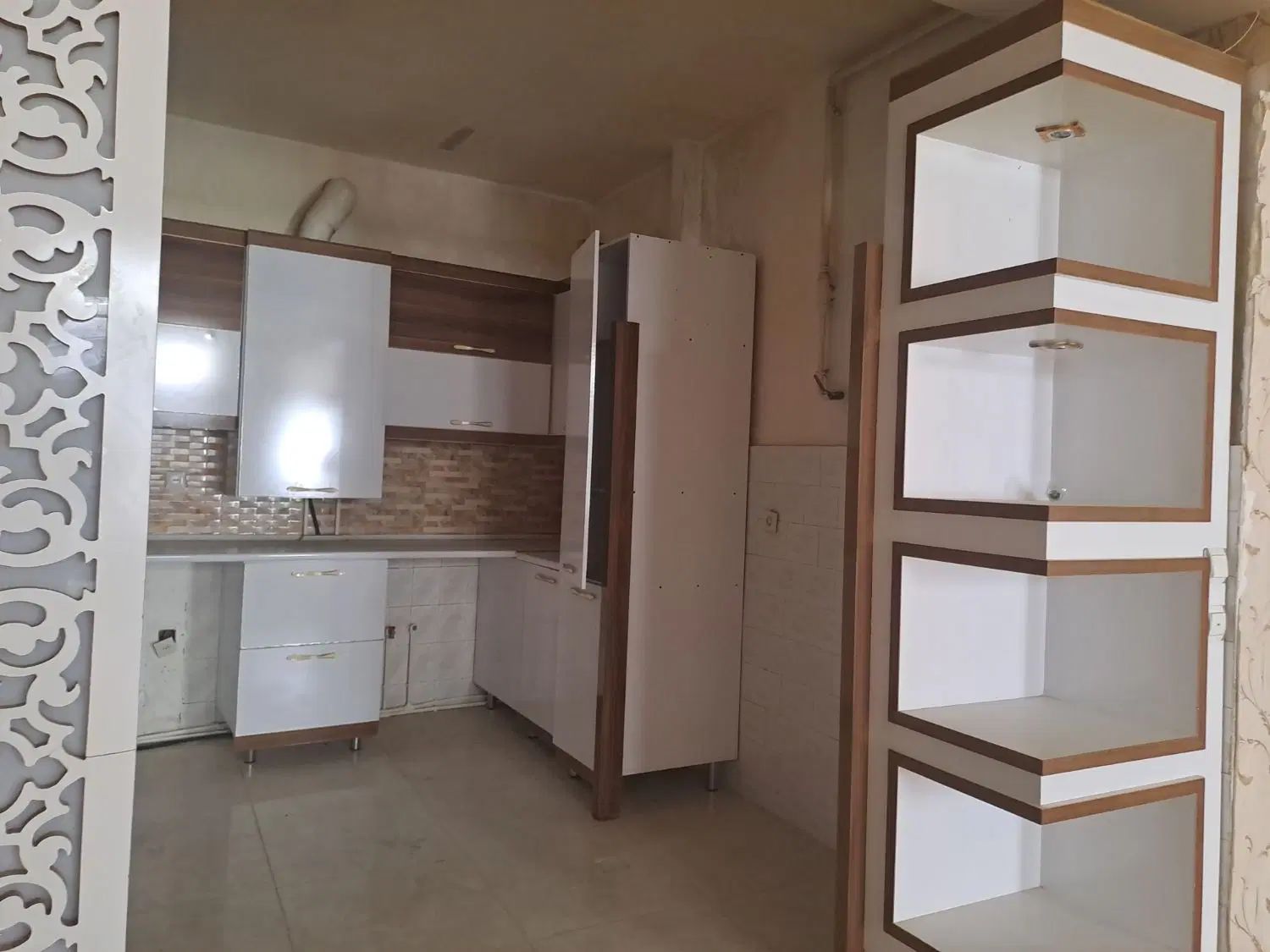 فروش ۱۰۰مترواحدشیک