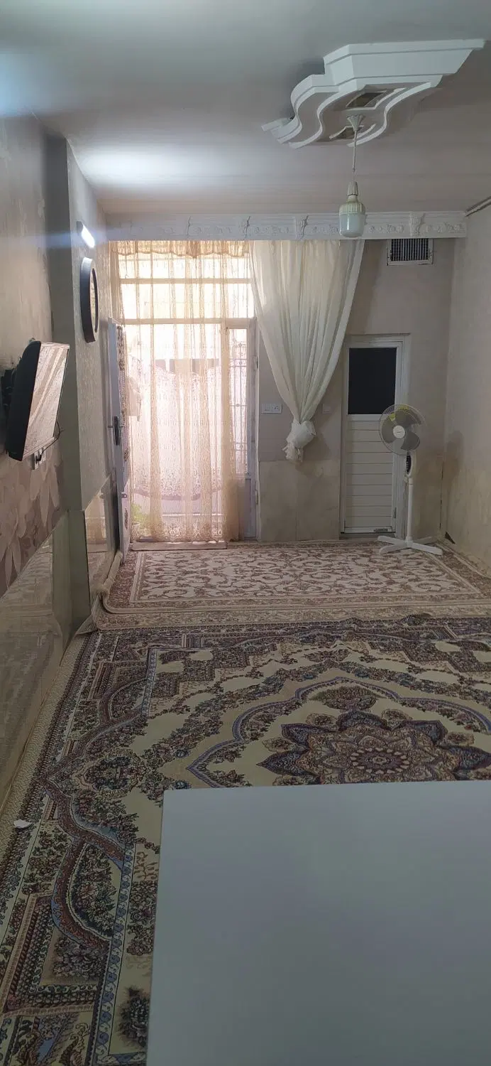 ویلایی یک. طبقه 50متری