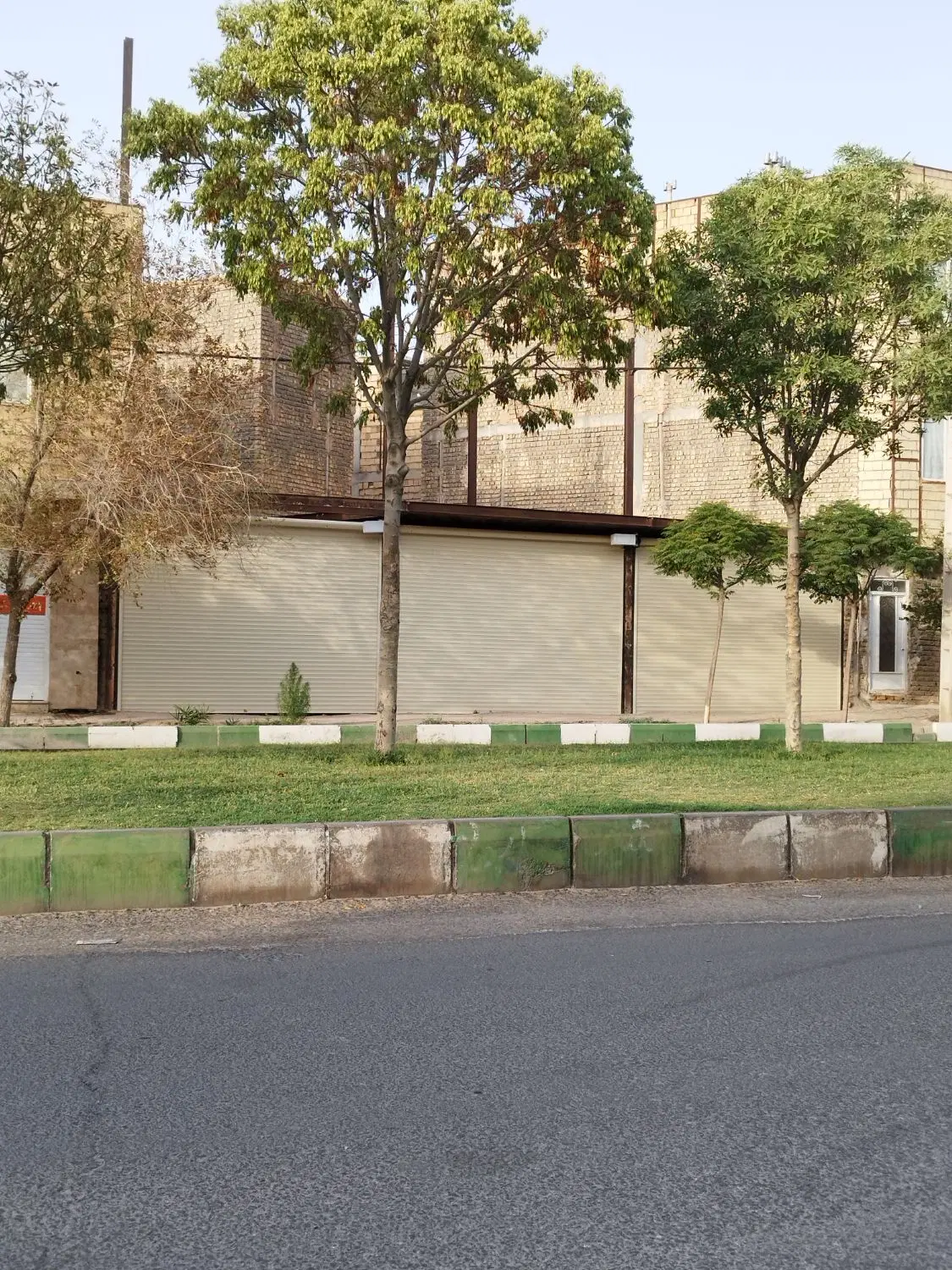 مغازه فروشی