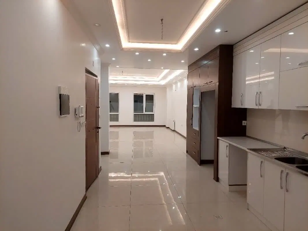 آپارتمان جنوبی سازتک واحدی فول امکانات