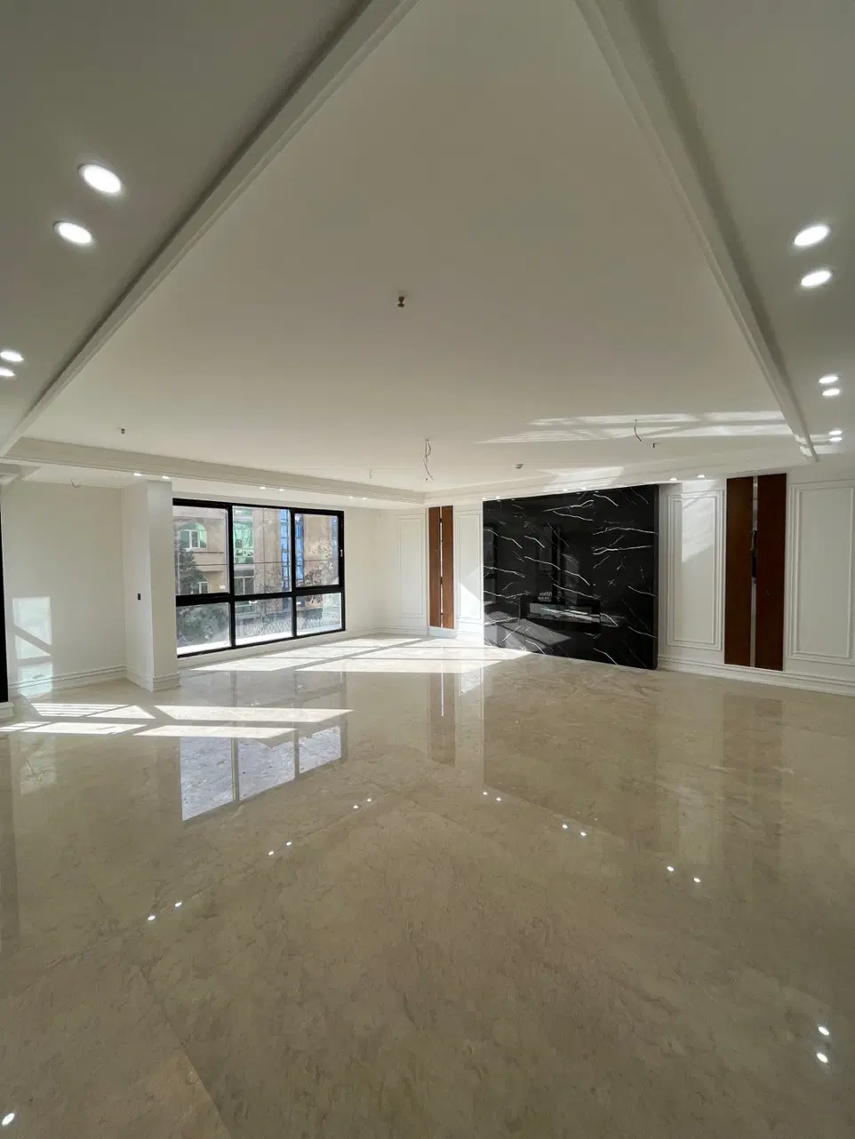 آپارتمان_۳۲۰متر_۴ خواب_۲مستر_ویو ابدی تاپ لوکیشن