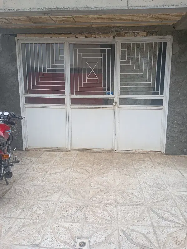 انبار ۱۰۰متری