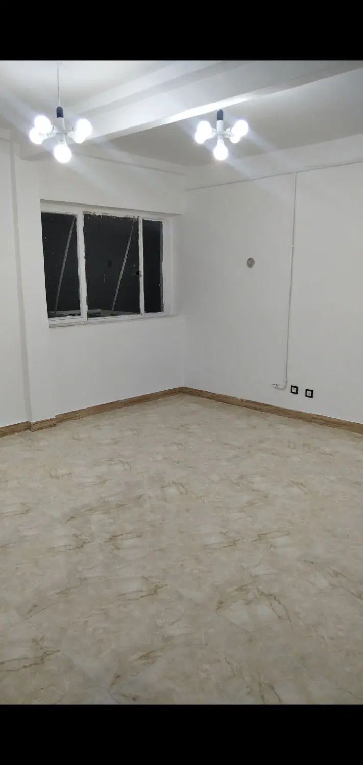 واحد تمیز بسیار ارزان قیمت در شهرک مدنی بدون اجاره