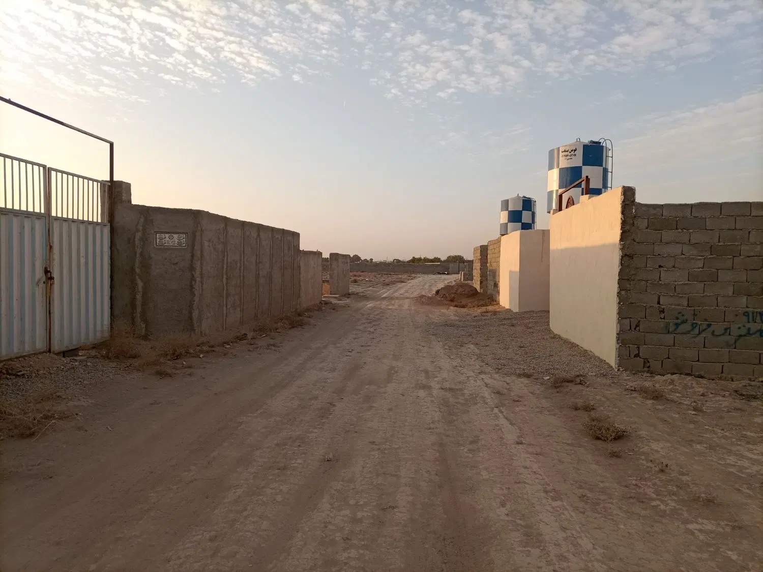 زمین مناسب باغ ویلا باغچه چهاردیواری