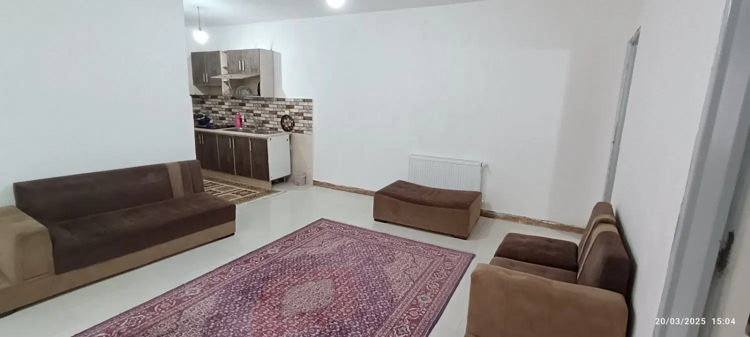 واحد ۲خوابه ۸۲متری در خیابان گلها