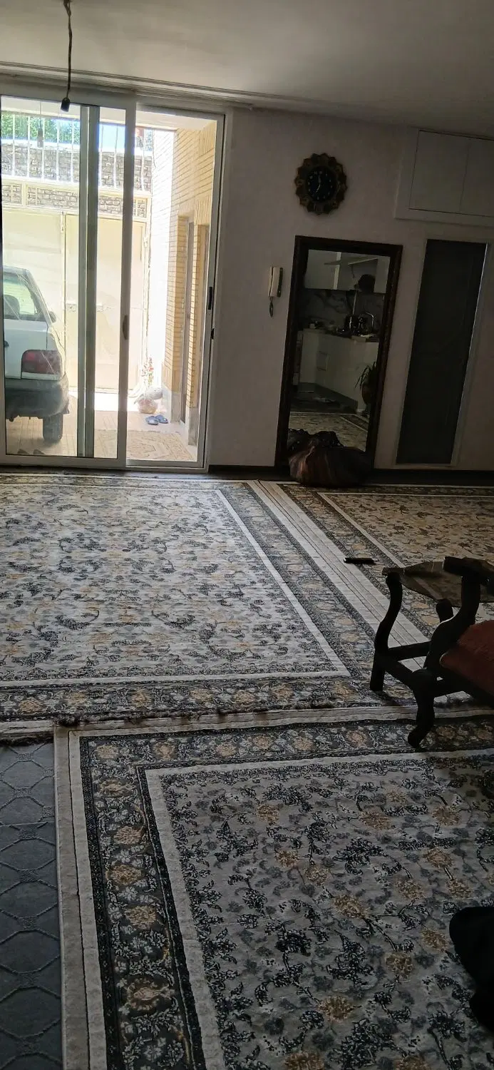 منزل مسکونی شیک و نقلی دوطبقه