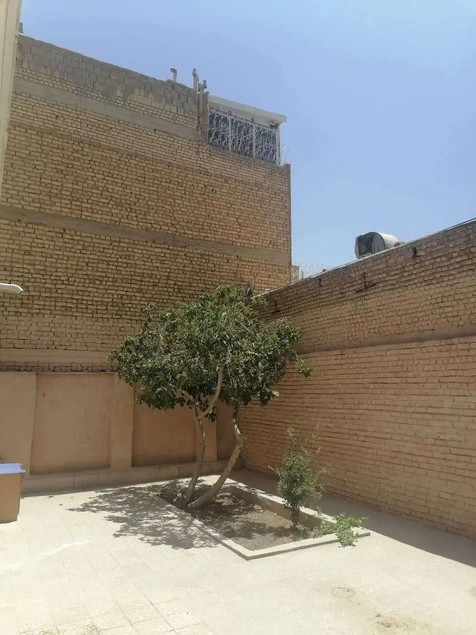 اجاره انبار یا خانه قدیمی دربست ۳۵۰ متر