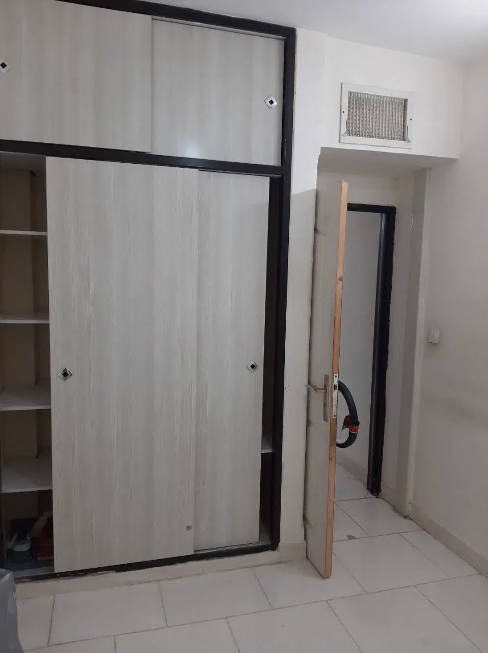 واحد ۸۵ متری خیابان دانشگاه