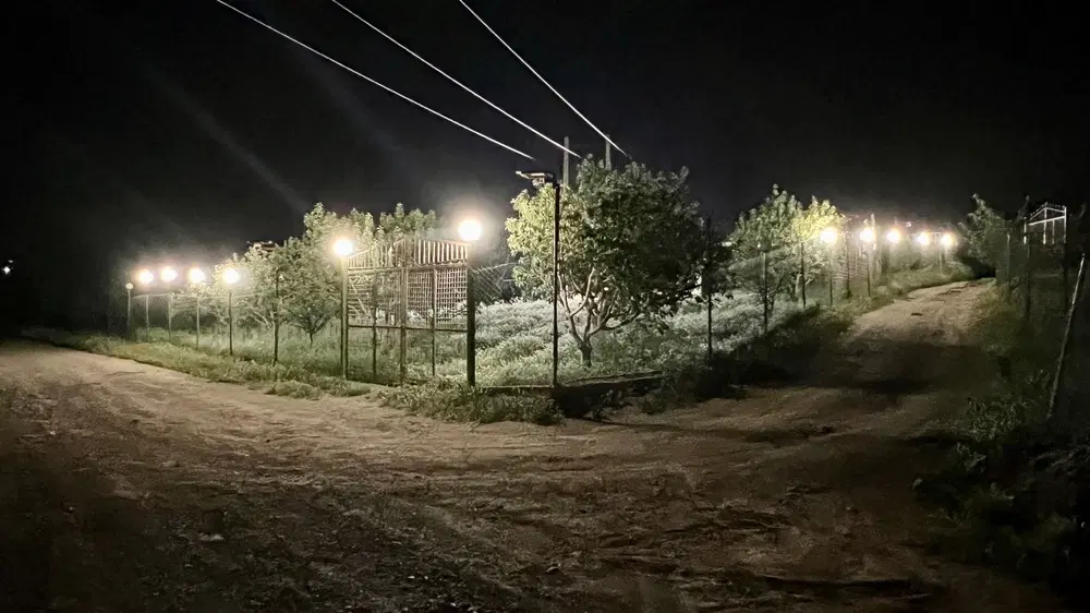 باغ اهر به طرف مشگین ۸ کیلومتر