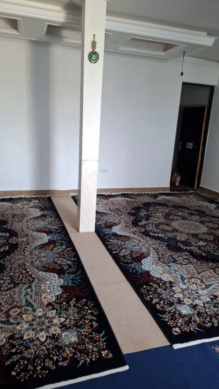 طبقه بالا تمیزومرتب باکوچه 10متری