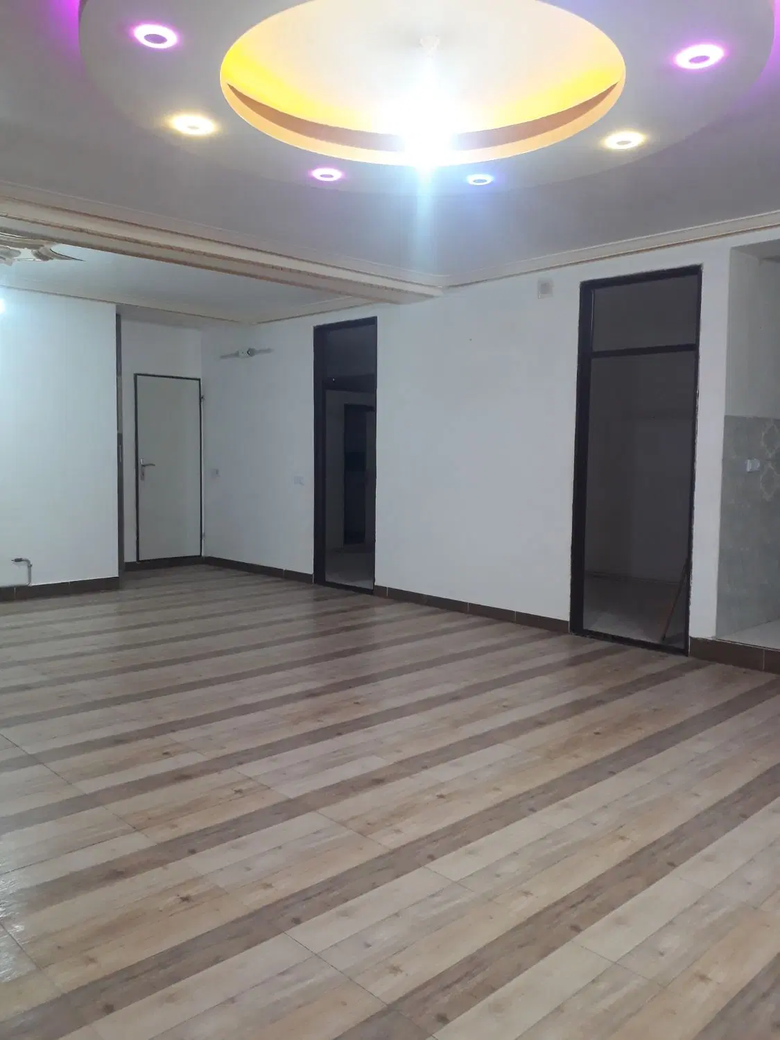 یک باب منزل مسکونی