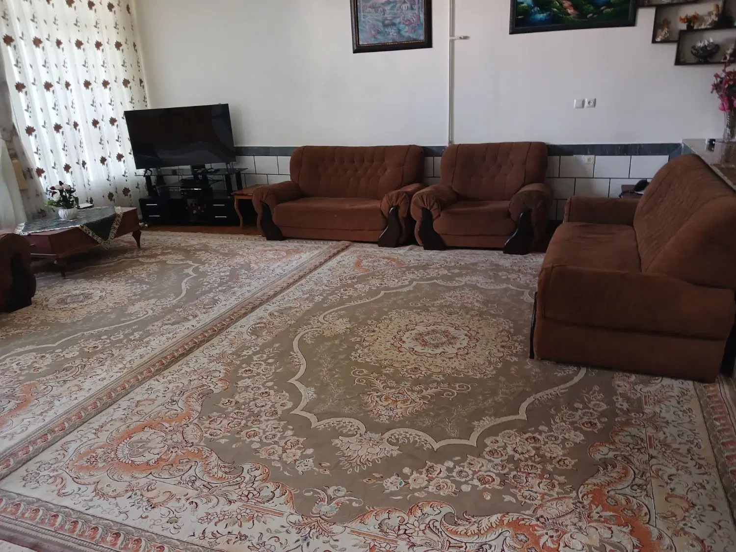 خانه ویلایی. 200متر با160متر  زیز بنا