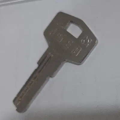 اجاره  ۱۸۰ متری آزادی