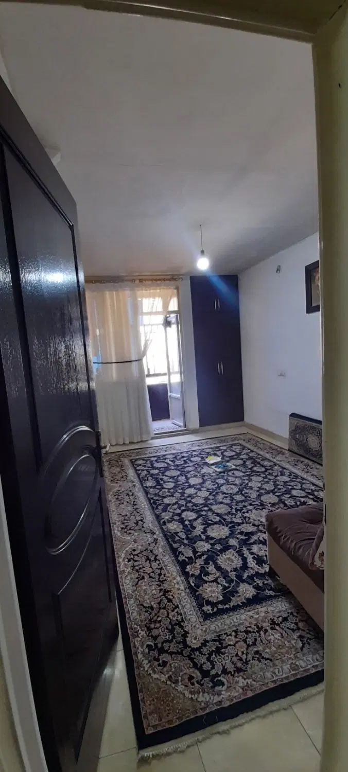 یک واحد ۸۰متری شهرک اندیشه شخصی ساز