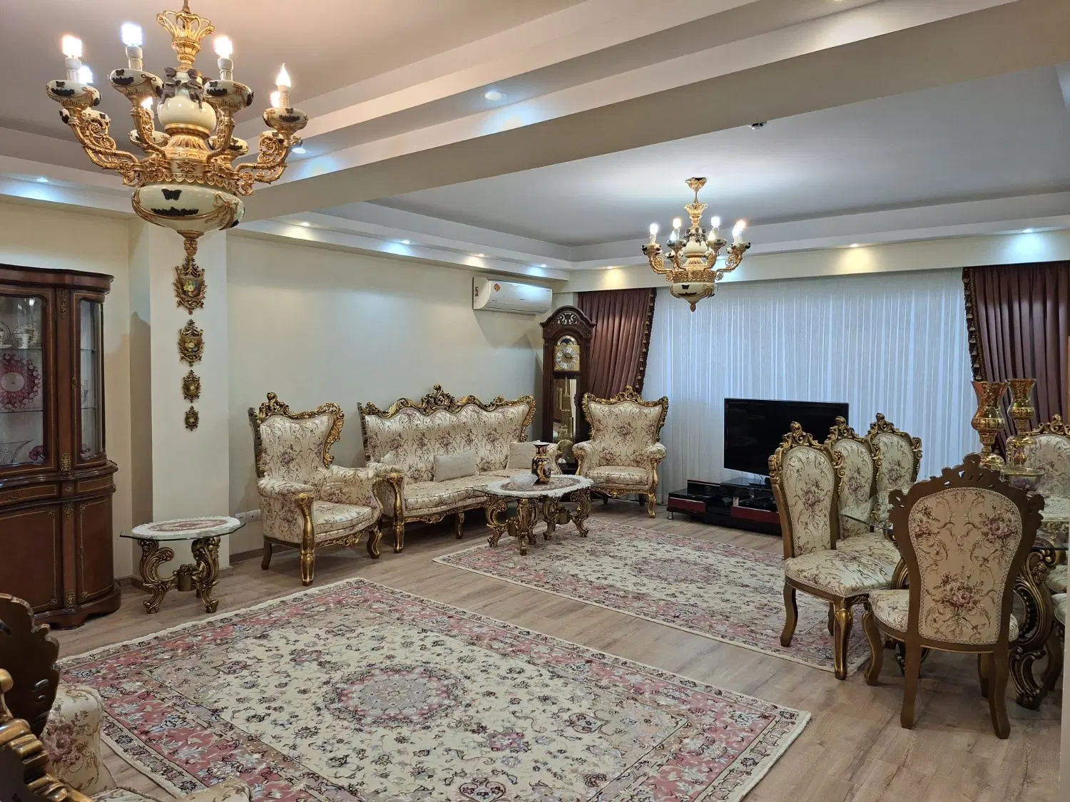 آپارتمان به متراژ ۱۲۵ متر  باغ فردوس خاوران