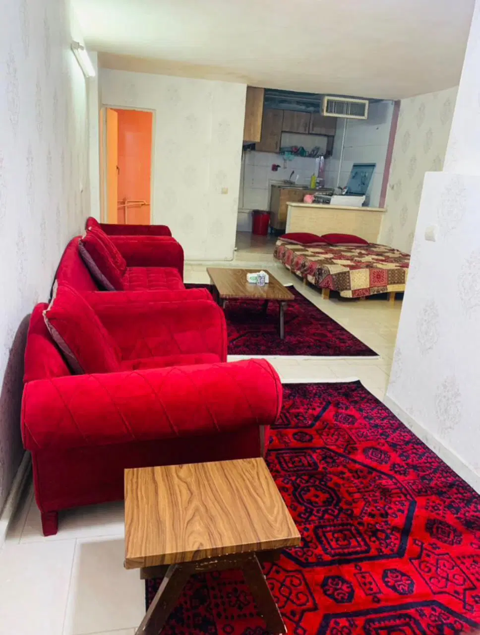 ۵۰متر زمین در ۳ طبقه ۳۳ متری مستقل ویلایی