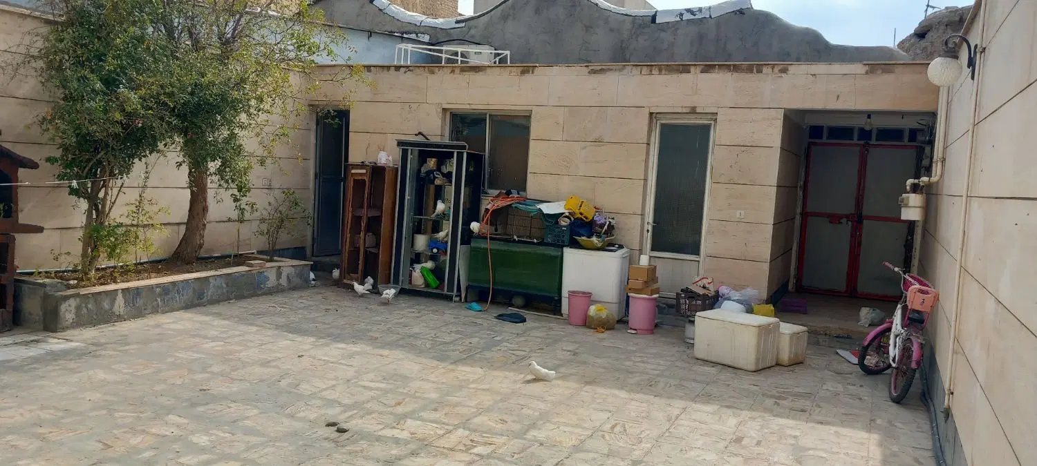 منزل ویلایی۲۰۰ متری دوطبقه نزدیک حرم مطهر