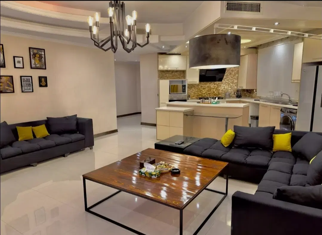 همخونه هم خانه ( اسکان ) میپذیرم