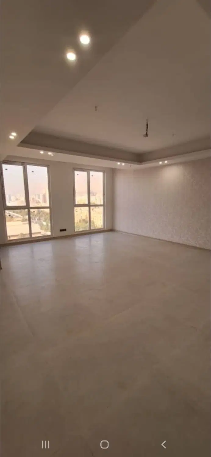 آپارتمان ۹۰ متری بازسازی شده،سند تک برگ