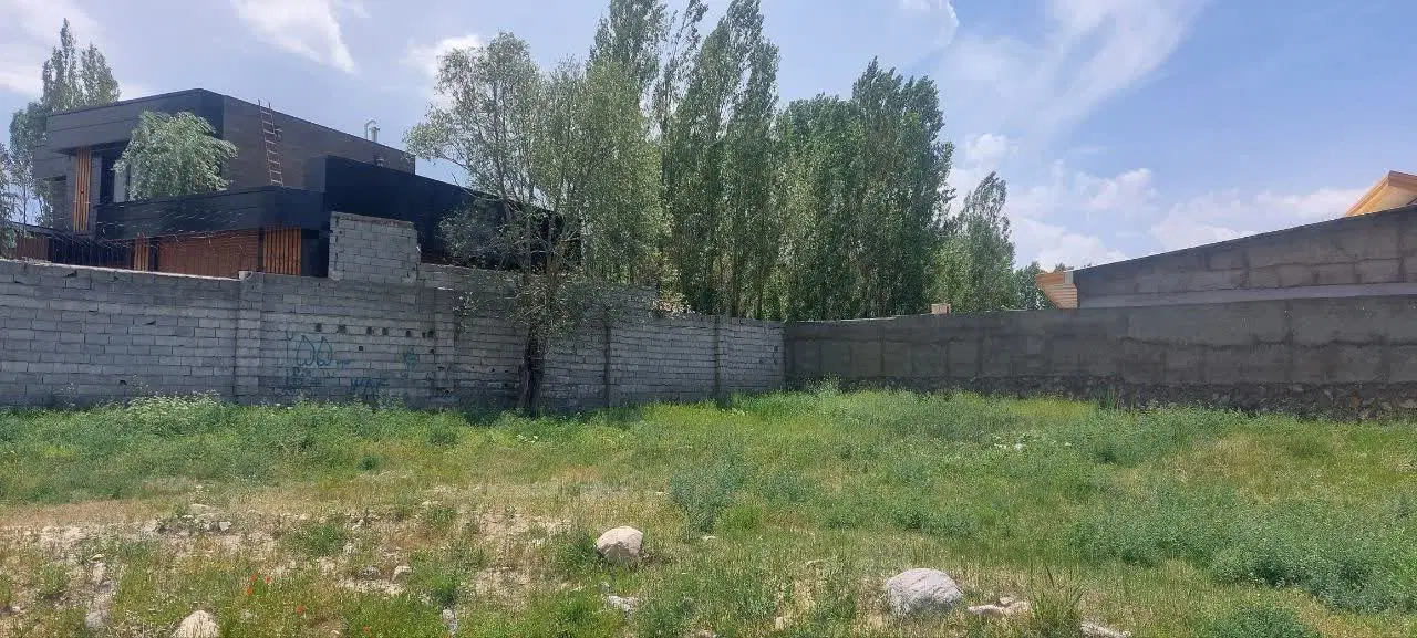 زمین سعید اباد