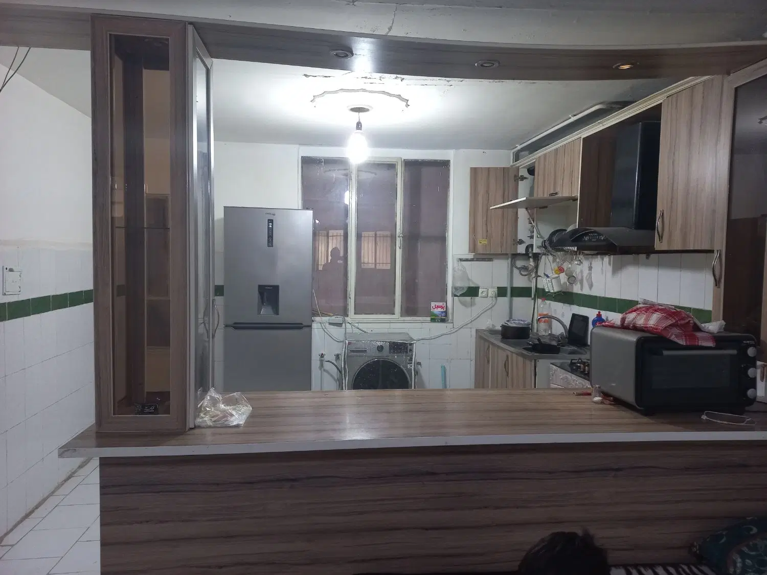 آپارتمان ۱۰۰ متری ،پارکینگ اختصاصی