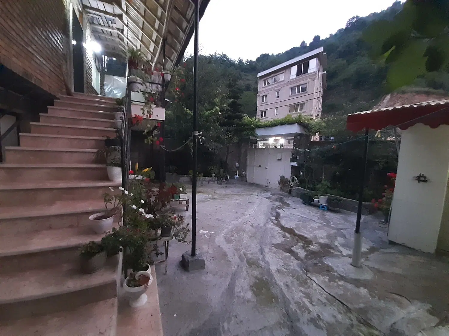 خونه ویلایی در منطقه توریستی لیلاکوه