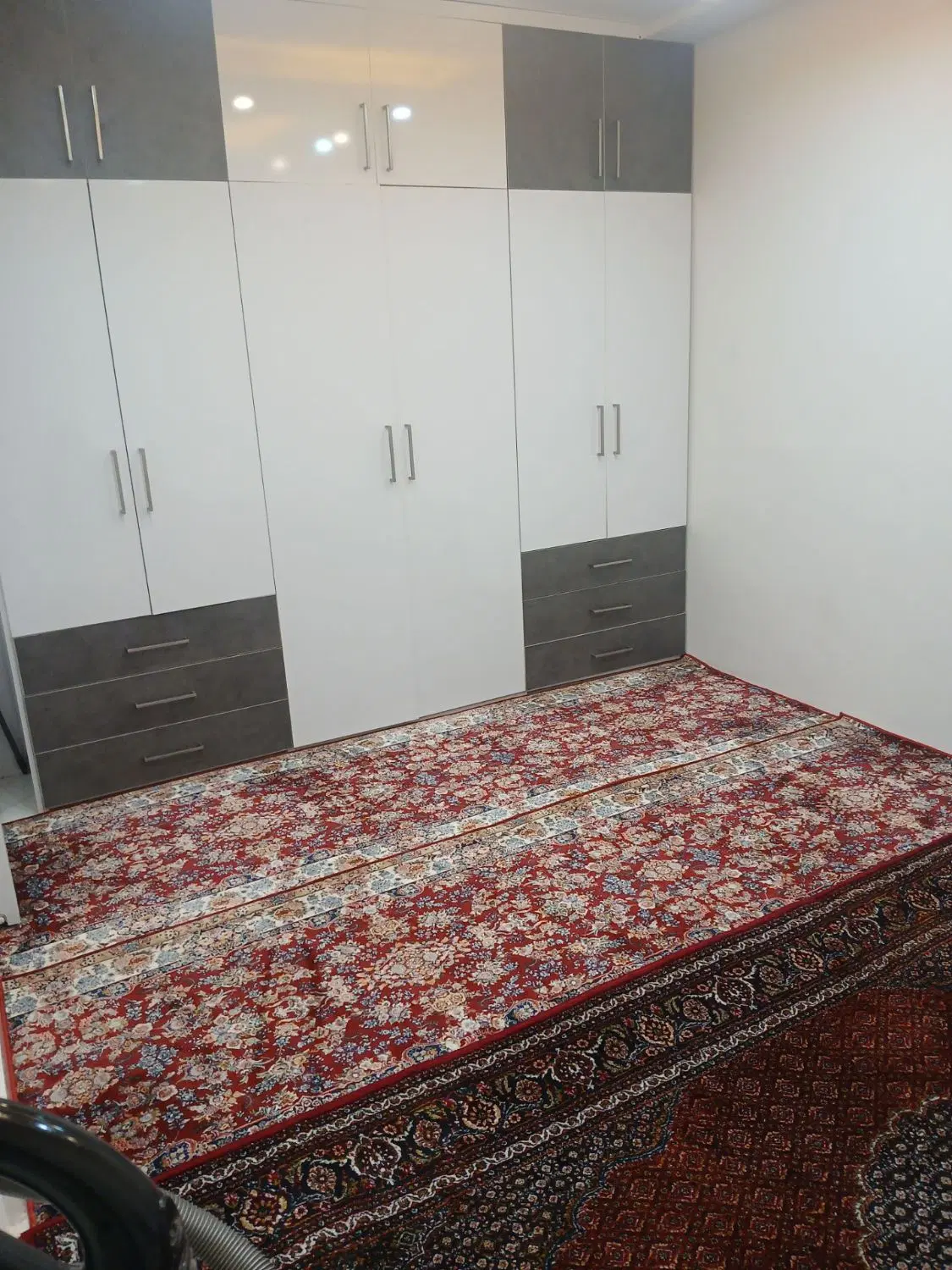 اجاره آپارتمان طبقه وبهار خواب دوشان روی خیابان