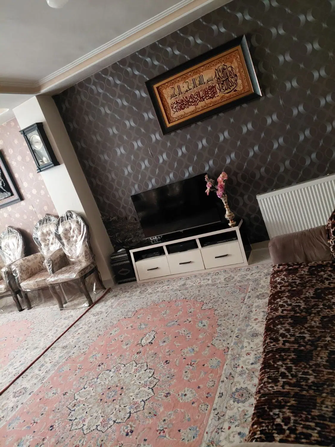 آپارتمان 94 متری شهرک کمالشهر